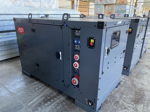 [3244-3317215-12.jpg]