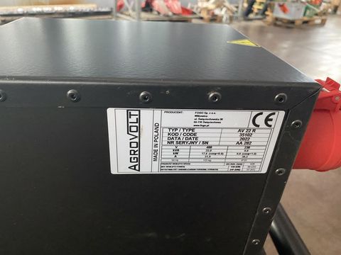 [3244-3780737-3.jpg]