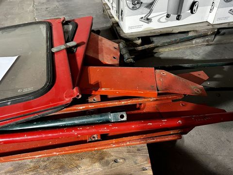 [3244-3912477-0.jpg]