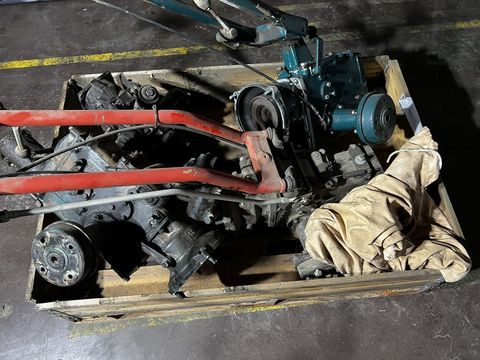 [3244-3912496-19.jpg]