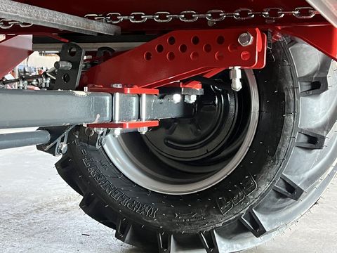 [3244-3979751-16.jpg]