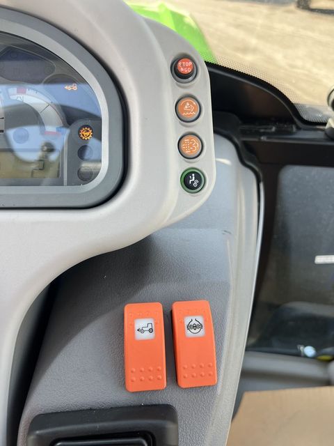 [3244-4081387-20.jpg]