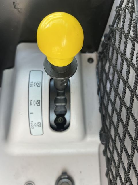 [3244-4081387-24.jpg]