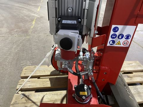 [3244-4231561-11.jpg]