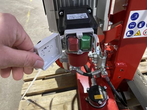 [3244-4231561-12.jpg]