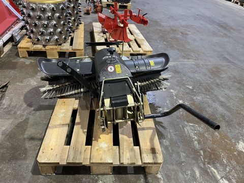 [3244-4331378-4.jpg]