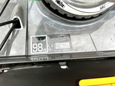 [3244-4409895-6.jpg]