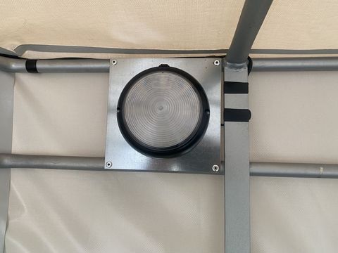 [3244-4575736-11.jpg]