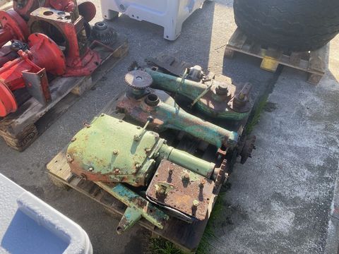 [3244-4703403-2.jpg]