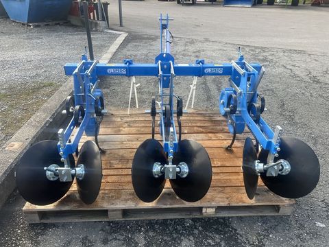 [3244-4794729-7.jpg]