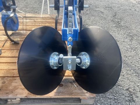 [3244-4794729-9.jpg]