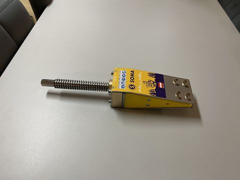 [3244-4832080-2.jpg]