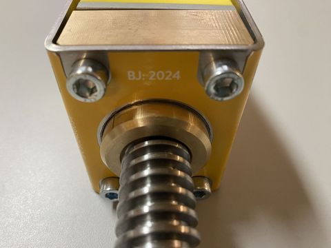 [3244-4832080-8.jpg]