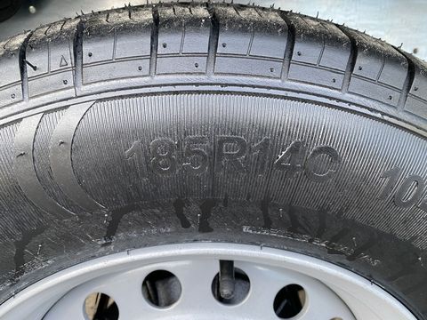 [3244-4919223-16.jpg]