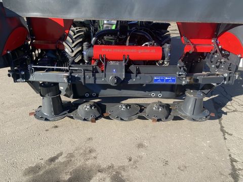 [3244-4924951-17.jpg]