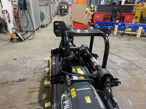 [3244-5279905-17.jpg]