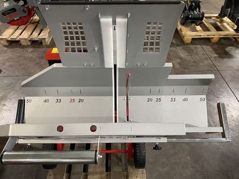 [3244-5554896-9.jpg]