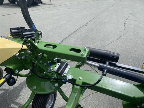 [3244-5795579-23.jpg]