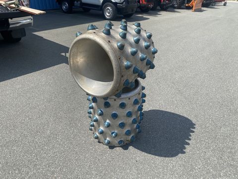 [3244-5885542-1.jpg]