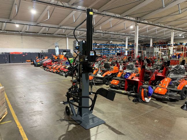 [3244-5977636-0_1.jpg]