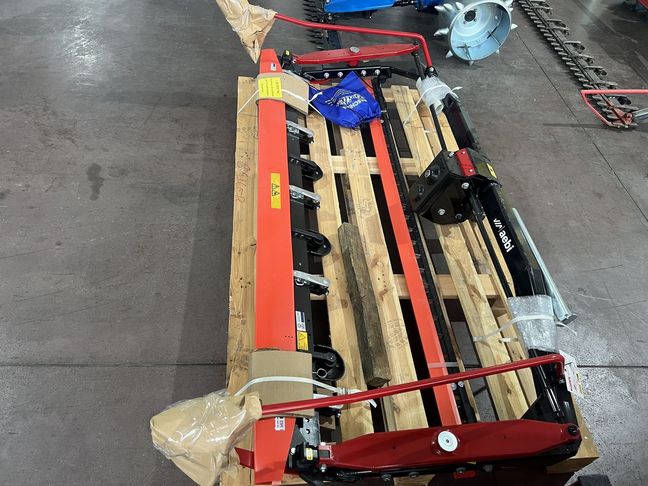 [3244-5985684-0_1.jpg]