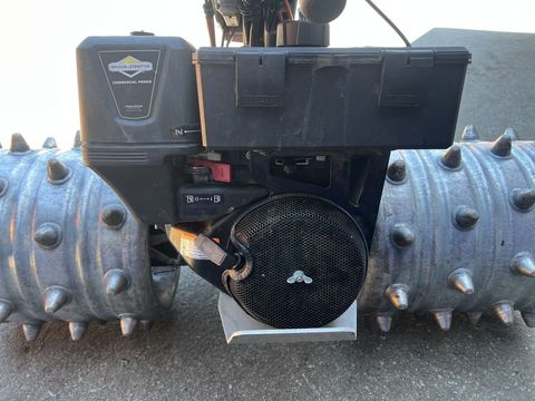 [3244-5985790-4.jpg]