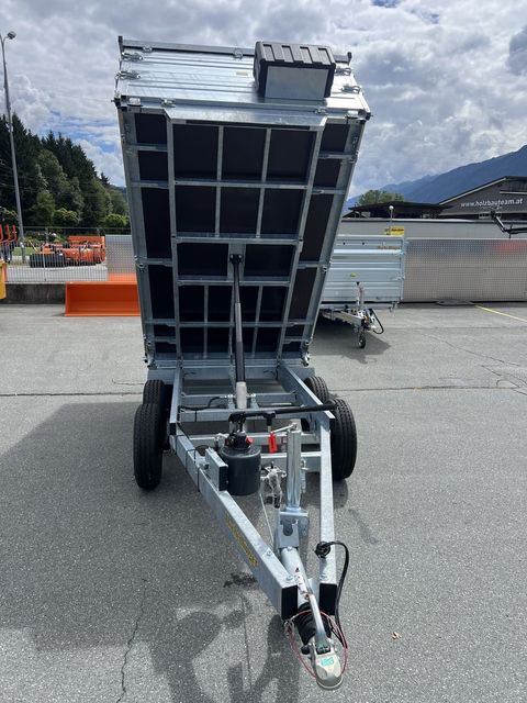 [3244-5990067-3.jpg]