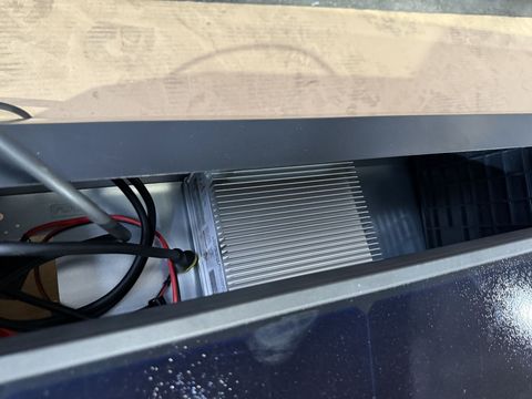 [3244-6099639-9.jpg]