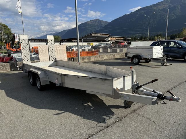 [3244-6239175-0_1.jpg]