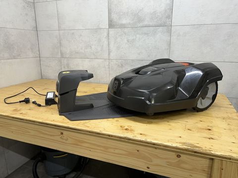 [3244-6261583-4.jpg]