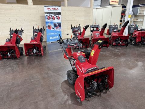 [3244-6338300-7.jpg]