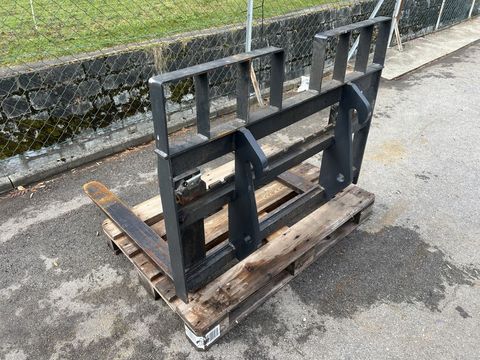 [3244-6376535-1.jpg]