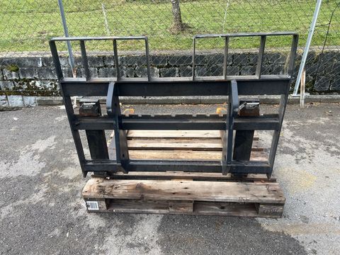 [3244-6376535-2.jpg]