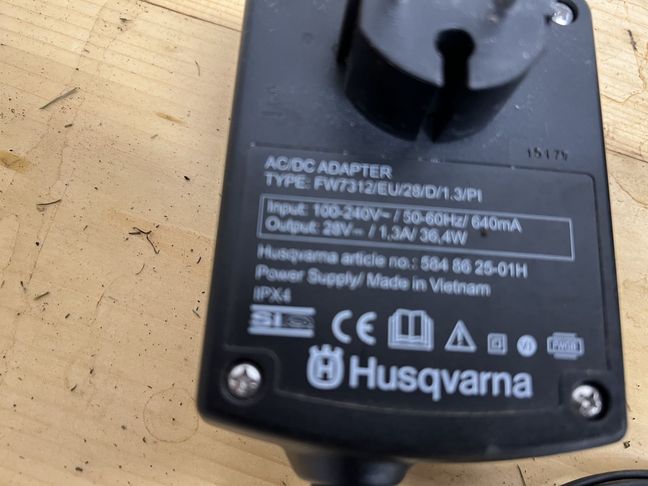 [3244-6386442-0_1.jpg]