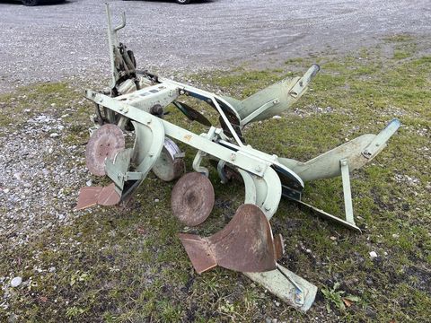 [3244-6391385-4.jpg]