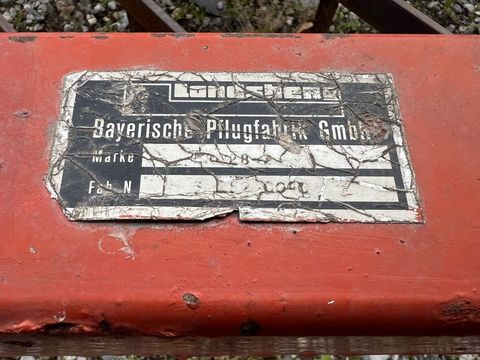 [3244-6391389-5.jpg]