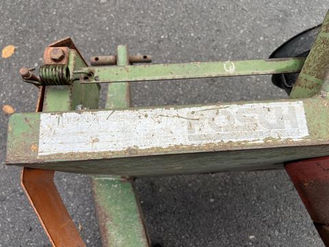 [3244-6402907-5.jpg]