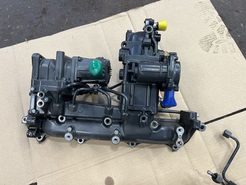 [3244-6409982-10.jpg]