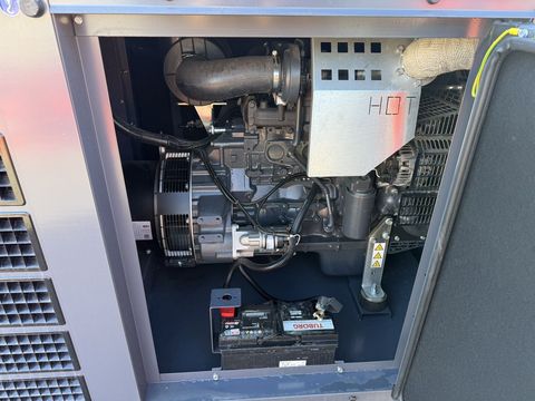 [3244-6470315-6.jpg]