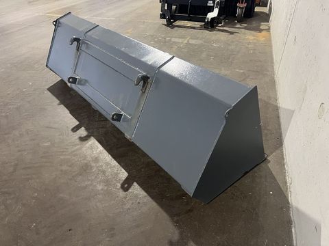 [3244-6484957-3.jpg]