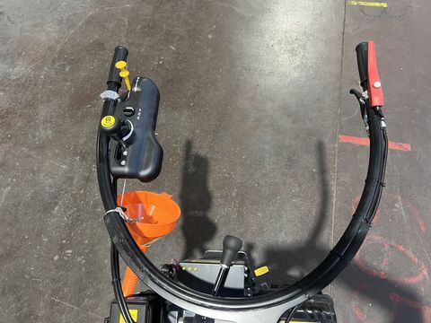 [3244-6484998-10.jpg]