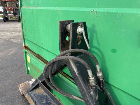 [3244-6495427-13.jpg]