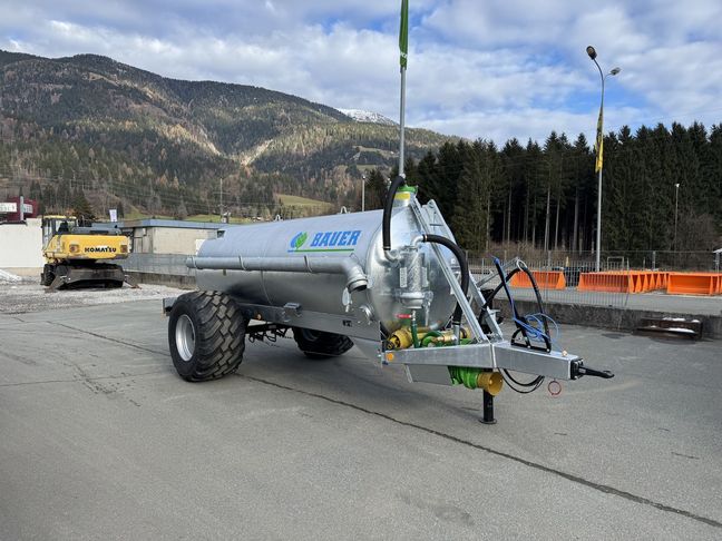 [3244-6495914-0_1.jpg]