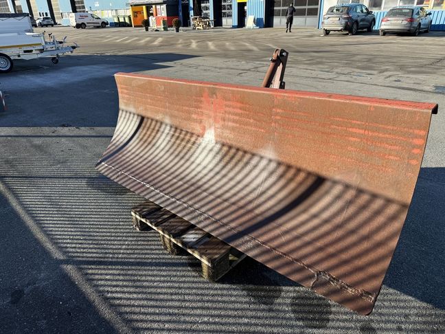 [3244-6519102-0_1.jpg]