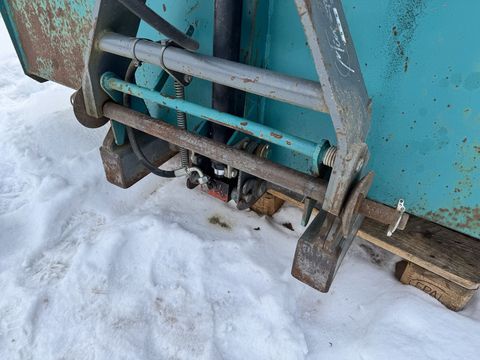 [3244-6618937-11.jpg]