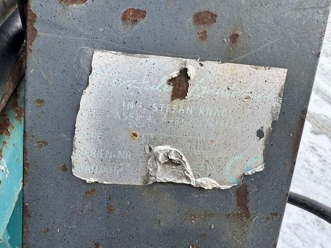 [3244-6618937-14.jpg]