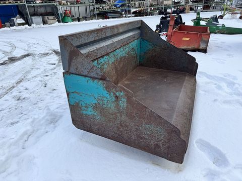 [3244-6618937-8.jpg]