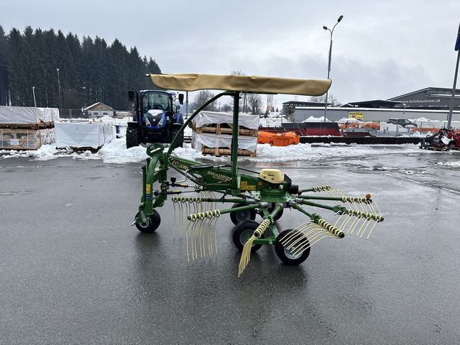 [3244-6670921-0_1.jpg]