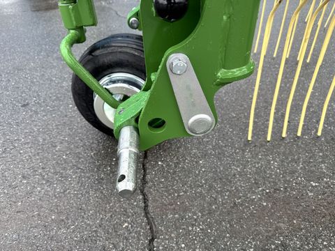 [3244-6670930-9.jpg]