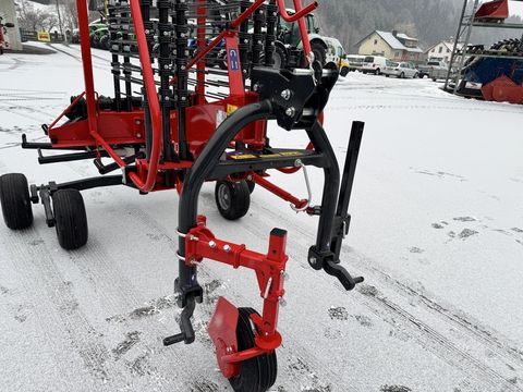 [3244-6686553-14.jpg]